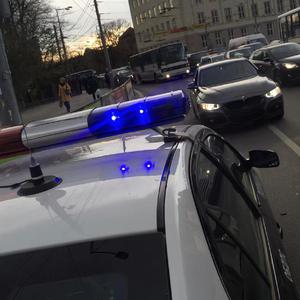 四川BBMBBB凸凸凸大视频
