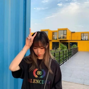 四川BBMBBB凸凸凸大视频
